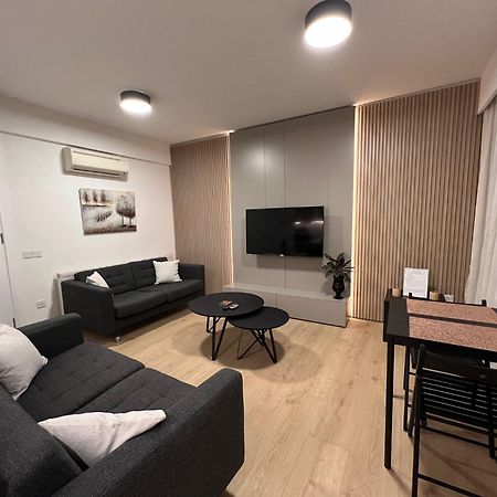 Daniela'S Modern Apartment Strovolos Dış mekan fotoğraf
