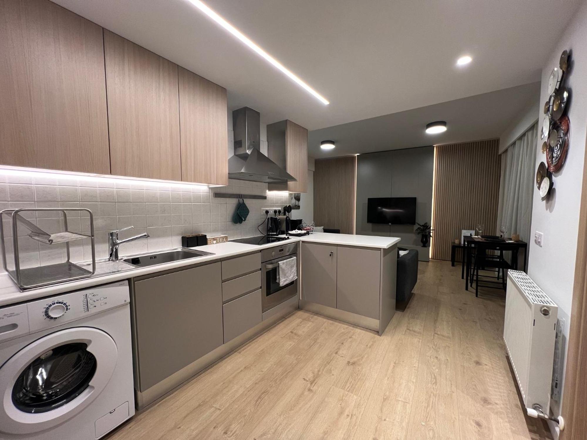 Daniela'S Modern Apartment Strovolos Dış mekan fotoğraf